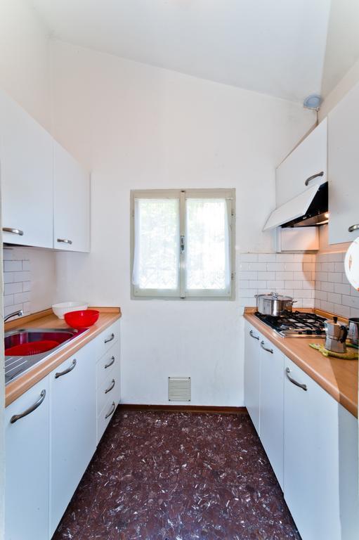 Fiori Villa Бибионе Екстериор снимка