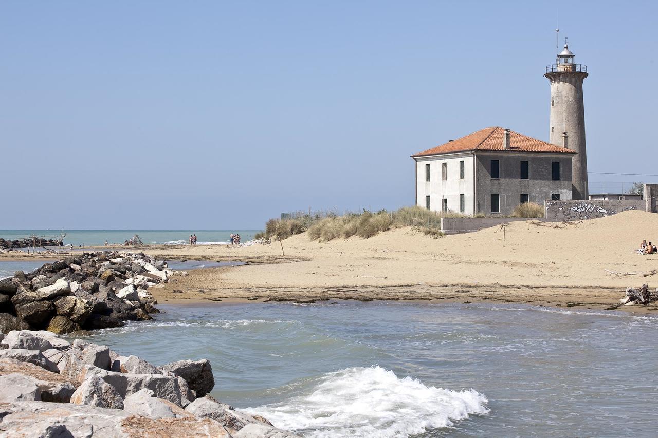 Fiori Villa Бибионе Екстериор снимка